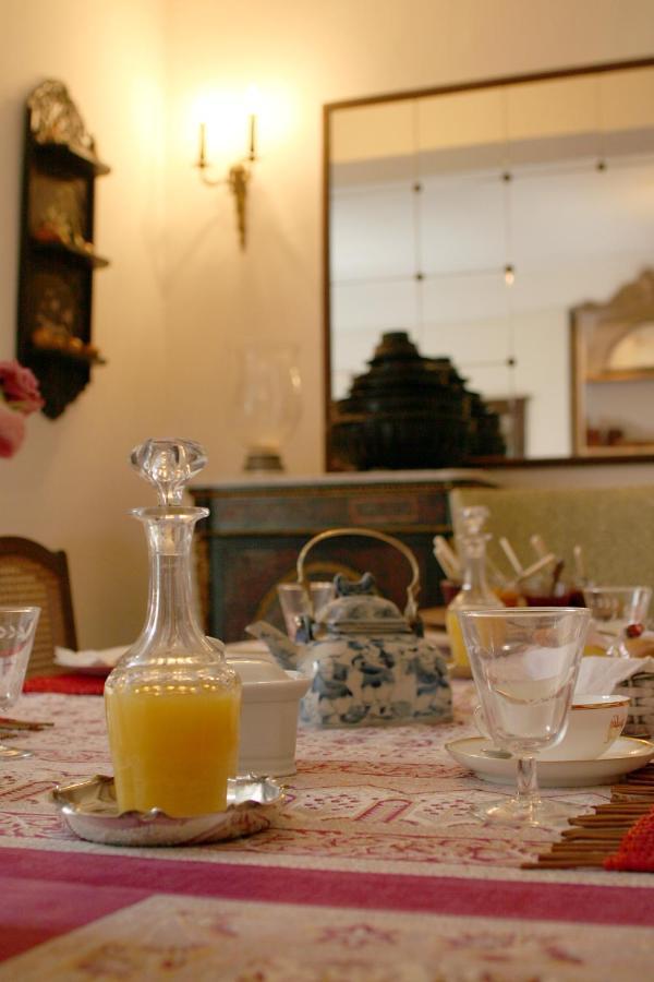 Le Tabellion Bed and Breakfast Noyers-sur-Serein Eksteriør billede