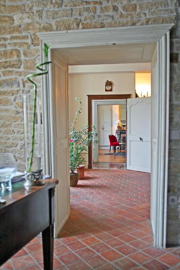 Le Tabellion Bed and Breakfast Noyers-sur-Serein Eksteriør billede