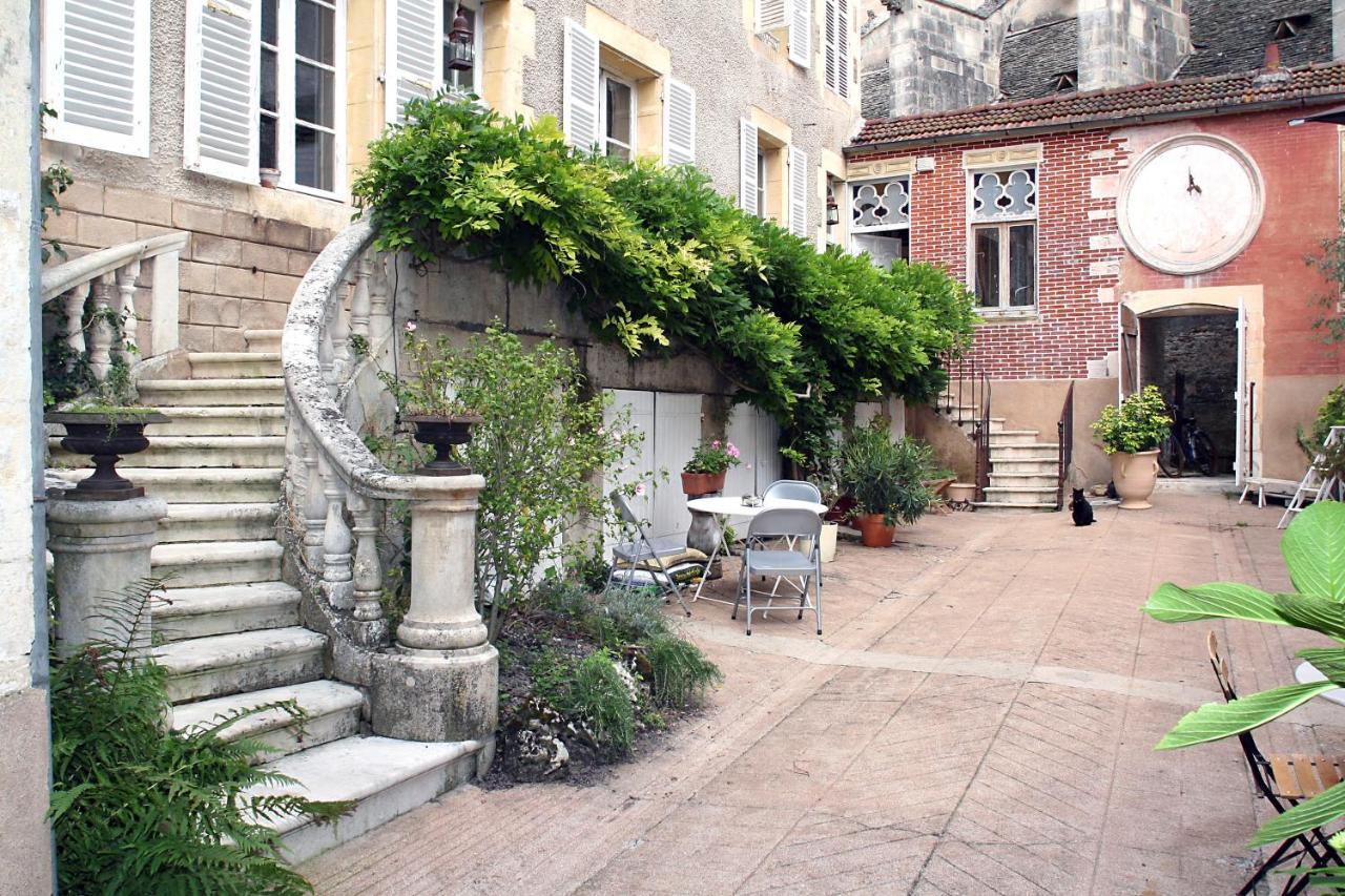 Le Tabellion Bed and Breakfast Noyers-sur-Serein Eksteriør billede